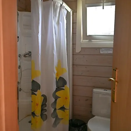 Giruliu Poilsiavietes Namelis - Ix