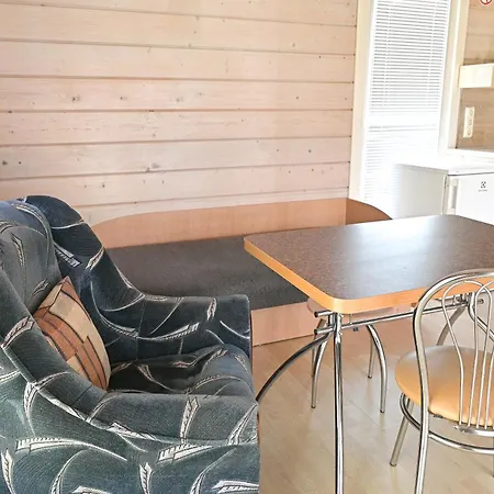 Giruliu Poilsiavietes Namelis - Ix *