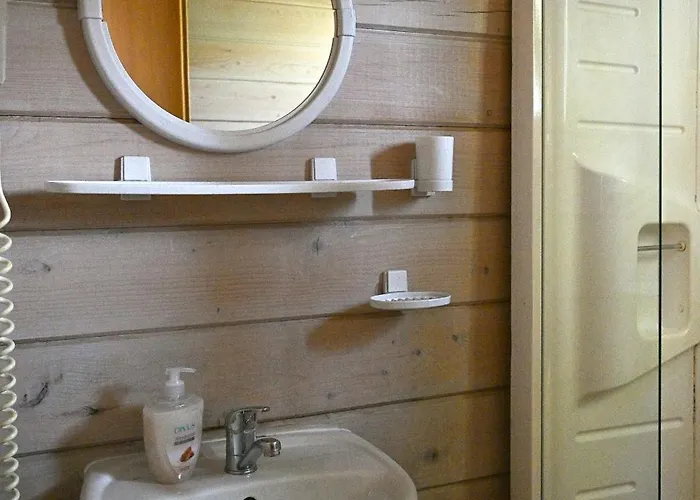 Giruliu Poilsiavietes Namelis - Ix *