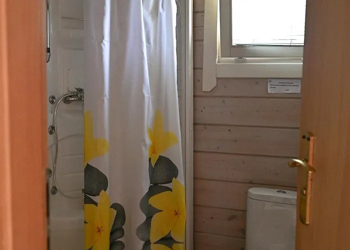 Giruliu Poilsiavietes Namelis - Ix